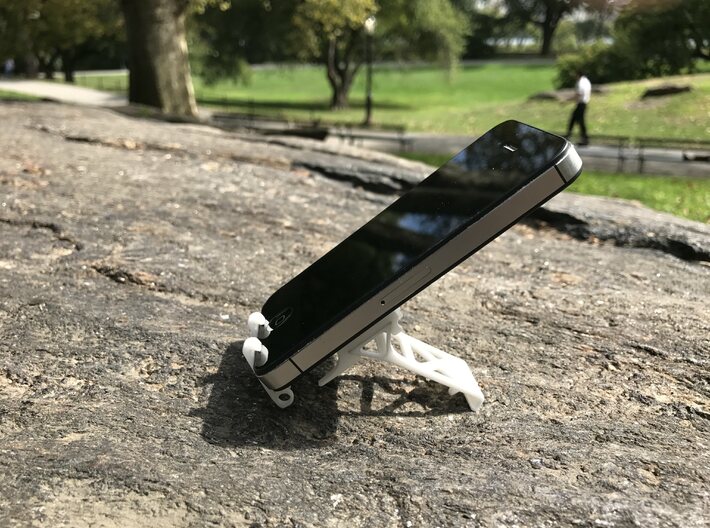 The Roo smartphone stand & cord wrap (base) 3d printed standard position
