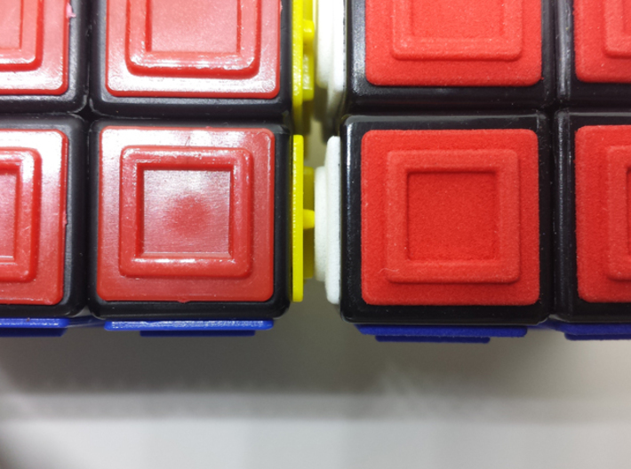 Red replacement tile (Rubik's Blind Cube) 3d printed Comparison (original tiles on the left, 3d-printed tiles on the right)