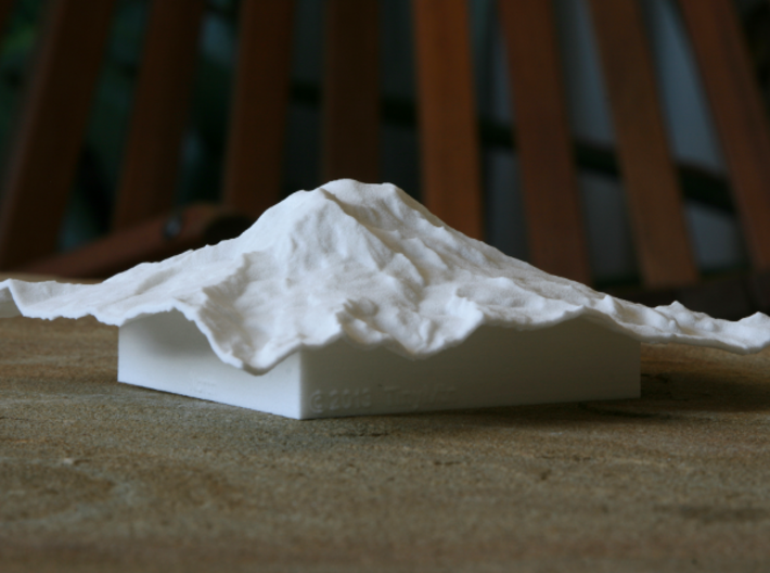 4'' Mt. Rainier, Washington, USA 3d printed Photo of 4" model from the Northwest