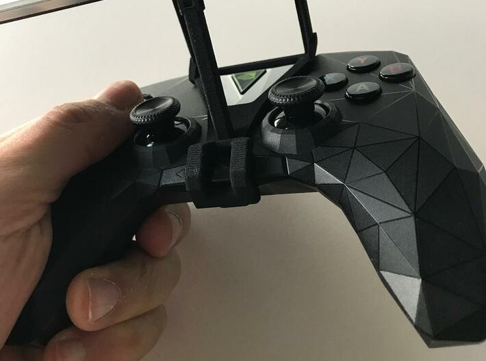 Controller mount for Shield 2017 & Apple iPhone SE 3d printed SHIELD 2017 - Over the top - mid view