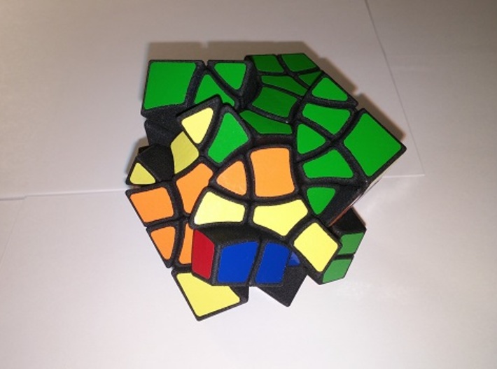 4+4 corners cube 3d printed 