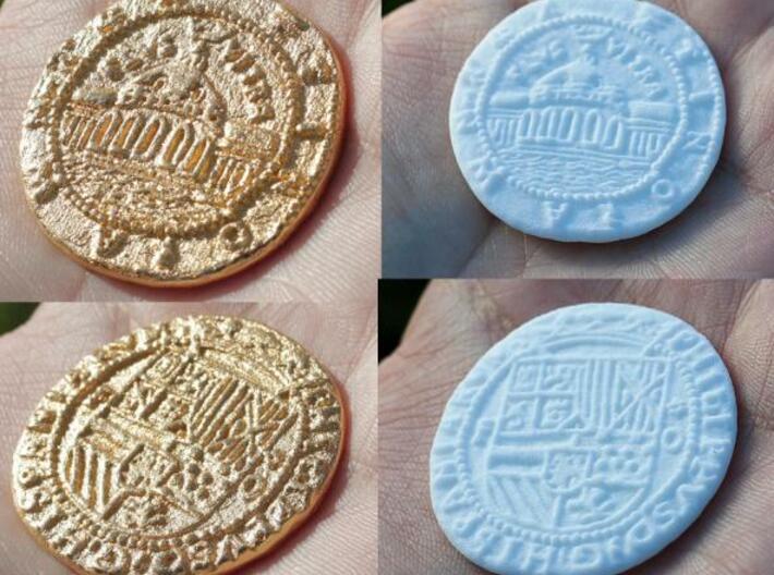 Uncharted: Spanish Gold Coin 3d printed Gold Plated Glossy(left) and White Strong &amp; Flexible(right)