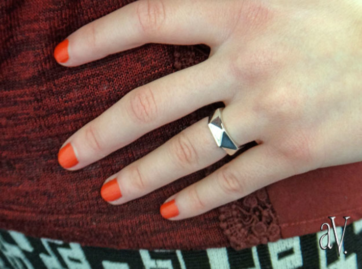 Faceted6 Sided Ring 3d printed 