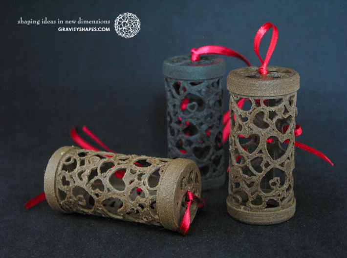 Filigree Gift roll small with Hearts (6 cm) 3d printed Own prints (FDM print) from very similar rolls made of black/brown wood incl. decorative lacing.