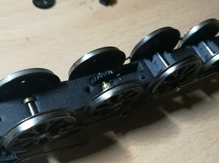 Bulleid 4-8-2 (Chassis part 1/2) 3d printed Wheels fitted.