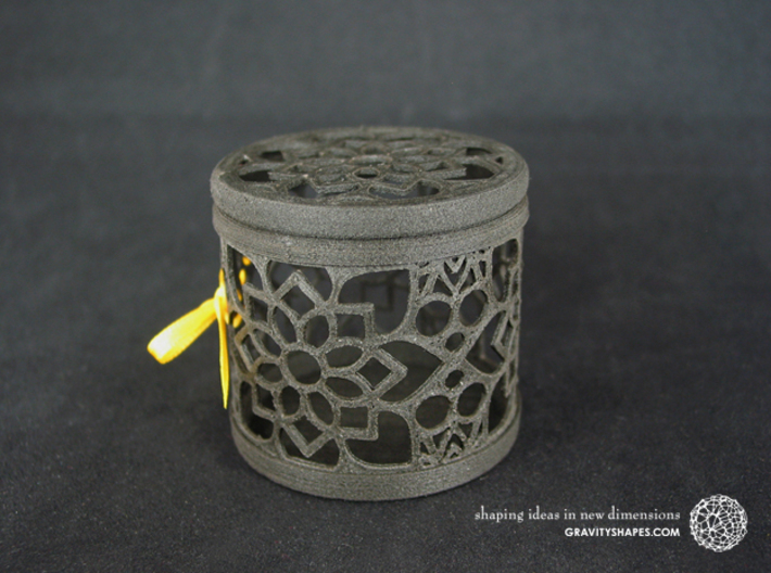 Gift Box No. 116 with Mosaic-2 (filigree, high) 3d printed The photo shows an own print (FDM print) made of black wood incl. decorative lacing.
