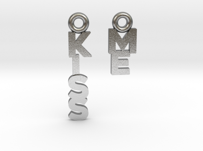 &quot;Kiss me&quot; - A special message for a special date 3d printed