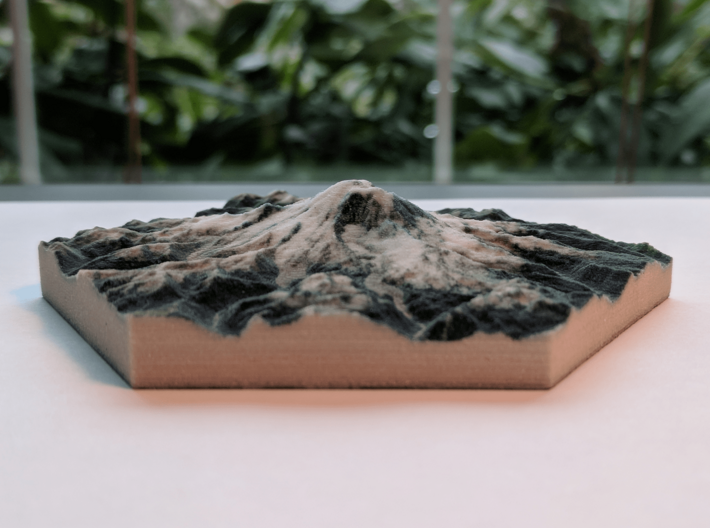 Model of Mt. Rainier, WA (10cm, Full-Color) 3d printed