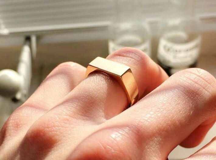 Seal Ring (gold/silver) 3d printed Ring on finger