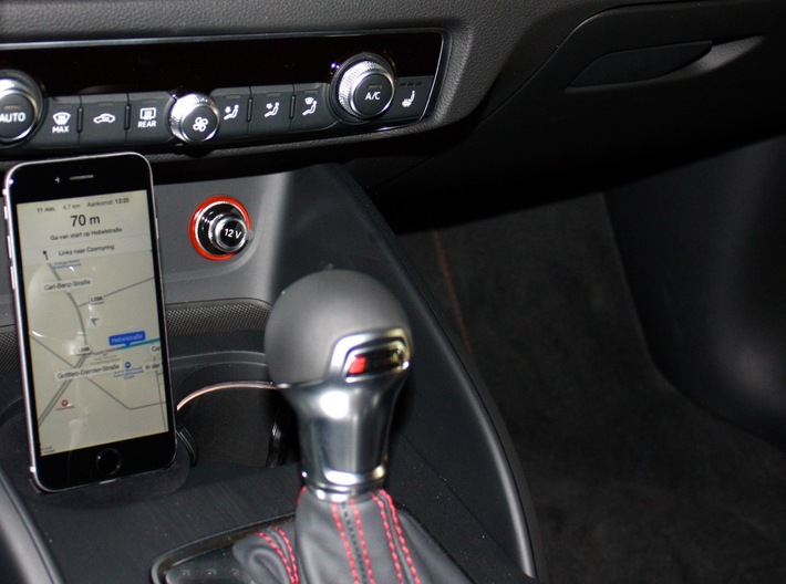 Audi iPhone support voiture  3d printed iPhone montage voiture pour audi 