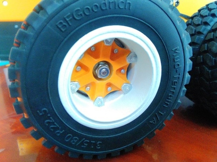 Rear-wheel-twin-tyre-set 3d printed 