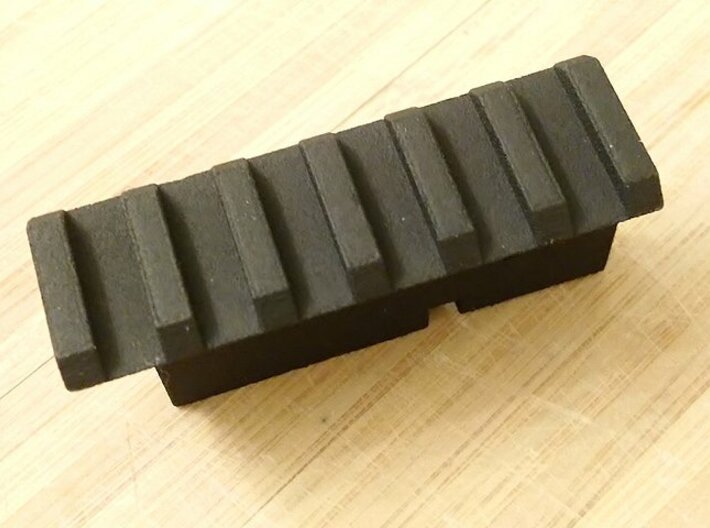 Lower Rail for AUG (6-Slots) 3d printed 