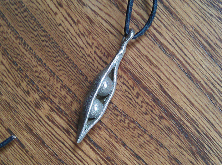 Like Two Peas in a Pod - Pendant 3d printed 