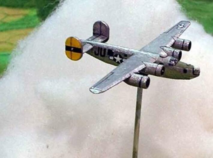 1/400 B24 Liberator x 4 3d printed Side view of painted model