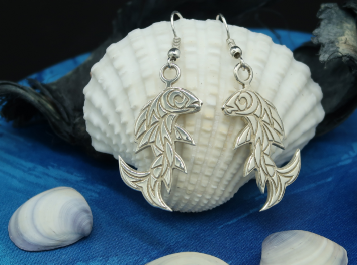 Shard Fish Earrings 3d printed Medium earrings printed in Polished Silver.