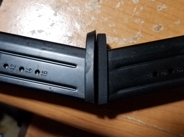 M&P 9/40 Base Plate with shortened front 3d printed Normal base plate (left) vs. this base plate (right)