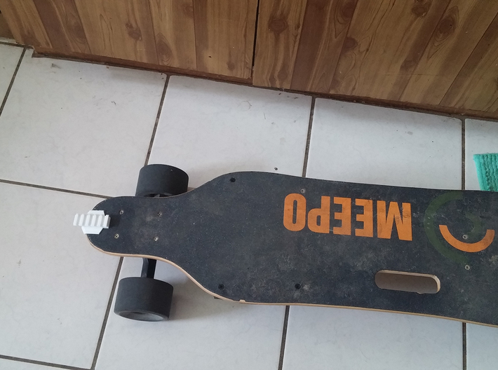 Front-Mounted Picatinny Rail For Skateboards 3d printed 
