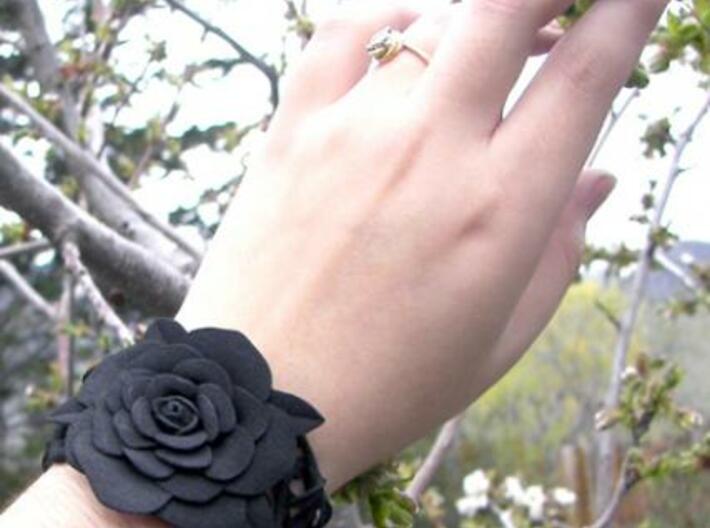 Rose Bracelet 3d printed 