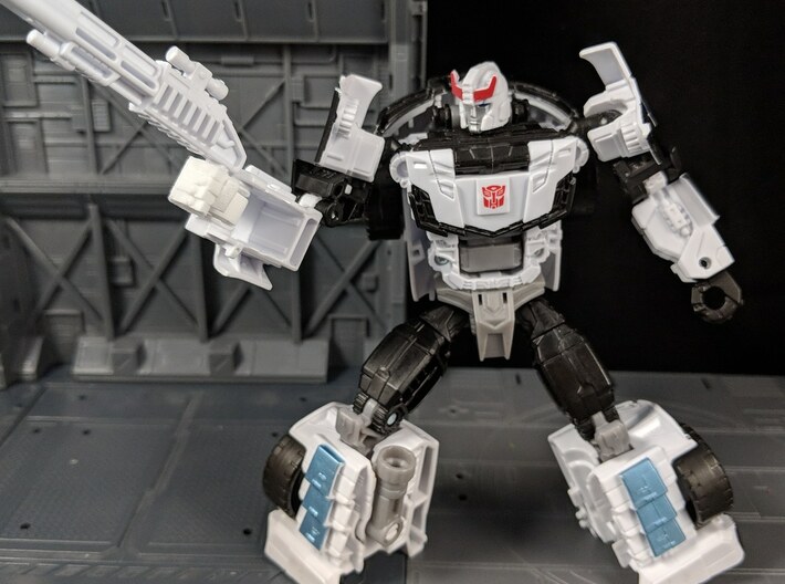 TF Combiner Wars Replacement hands for Prowl 3d printed Replacement hands hold weapon with no problem