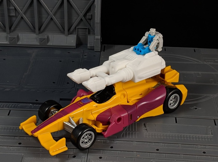 TF Combiner Wars Dragstrip Car Cannon 3d printed Slot allows Titan master to sit on Cannon