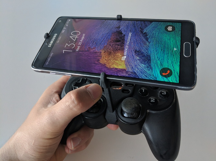 Logitech F710 &amp; Xiaomi Mi Mix 3 - Over the top 3d printed Over the top - Front view