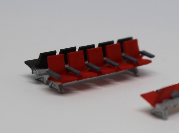 1:150 14x 5 Waiting Room Seats 3d printed Single set of painted seats