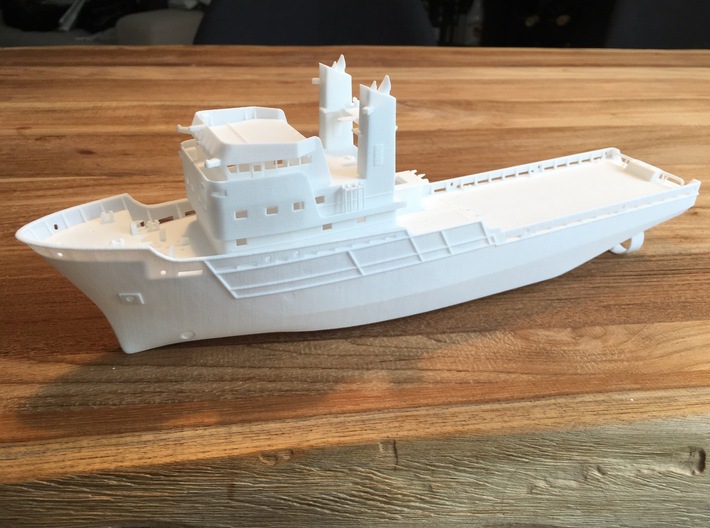 Apache fleet tug, Superstructure (1:200, RC) 3d printed preliminarily assembled parts