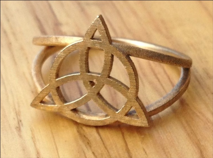 Triquetra Ring (choose size) 3d printed The frame triquetra ring in raw bronze. 