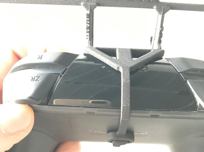 Nintendo Switch Pro controller & Oppo Reno - Front 3d printed Nintendo Switch Pro controller - Front Rider - Back View