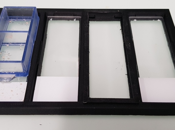 Microscopy Slide Imaging Tray - 4 Slides 3d printed Cell culture slide placed in slide holder