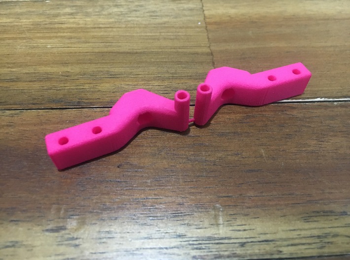 SCX10ii "One Piece Axle" - Axle Mounted Servo  3d printed Step 1 - Pink AMS