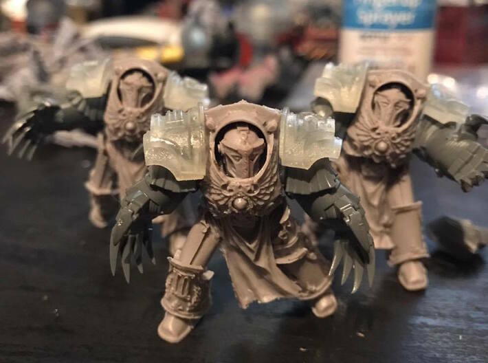 5x King Executioners - T:2c Cataphractii Shoulder  3d printed 
