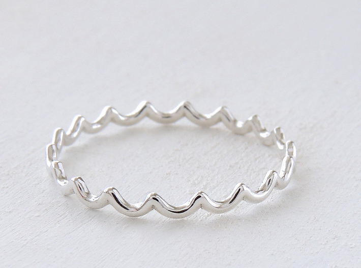 Dainty Water Ripple Ring (Multiple Sizes) 3d printed Water Ripple Ring in Polished Silver