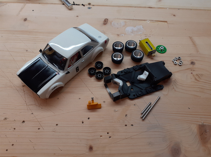 Chassis BRM / TTS Ford Escort MK1 Long Can Motor 3d printed 