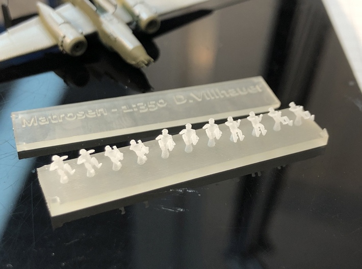 1:350 Sailors under attack position 1 3d printed printed sailors