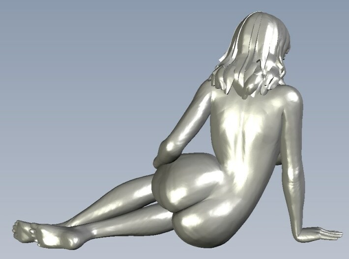 1/18 scale nude beach girl posing figure E 3d printed