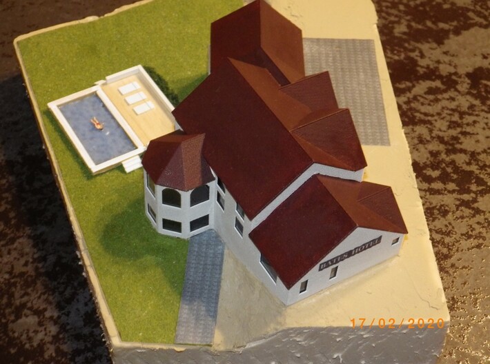 New England House - Zscale 3d printed Painting and photo by @lemiceterrieux 