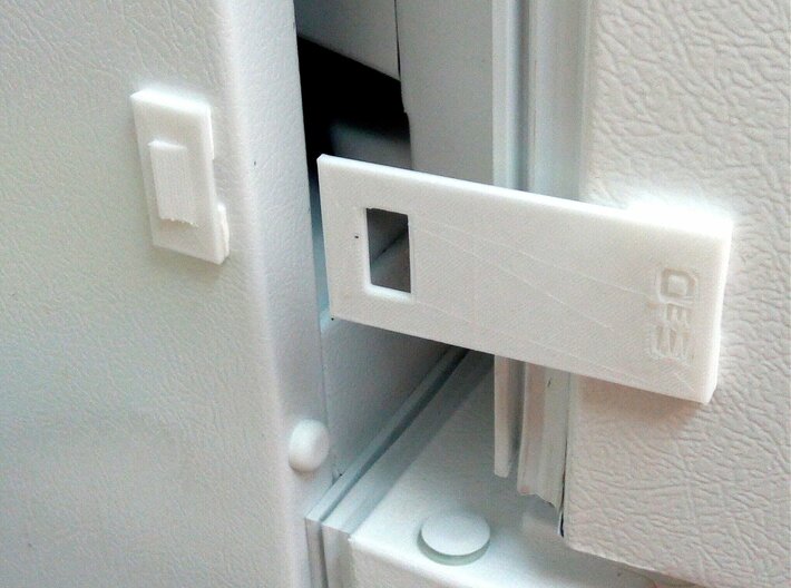 Refrigerator Door Lock (FGW63Z829) by eina_aine