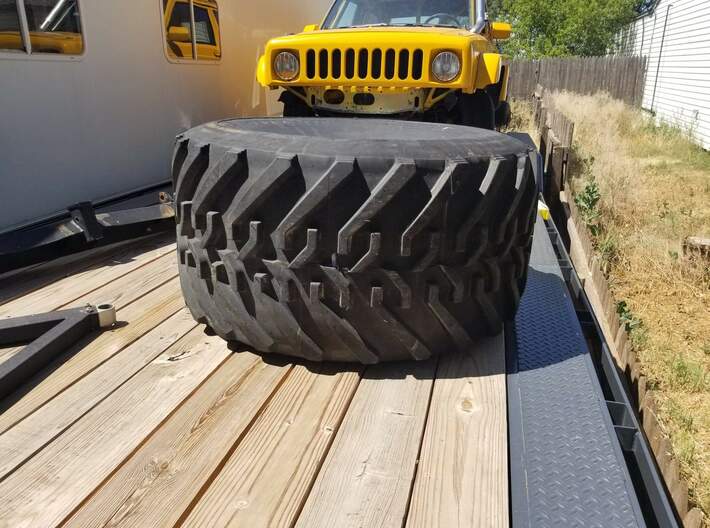 1/64 Good Year 48x25.00-20 tires and wheels 3d printed 