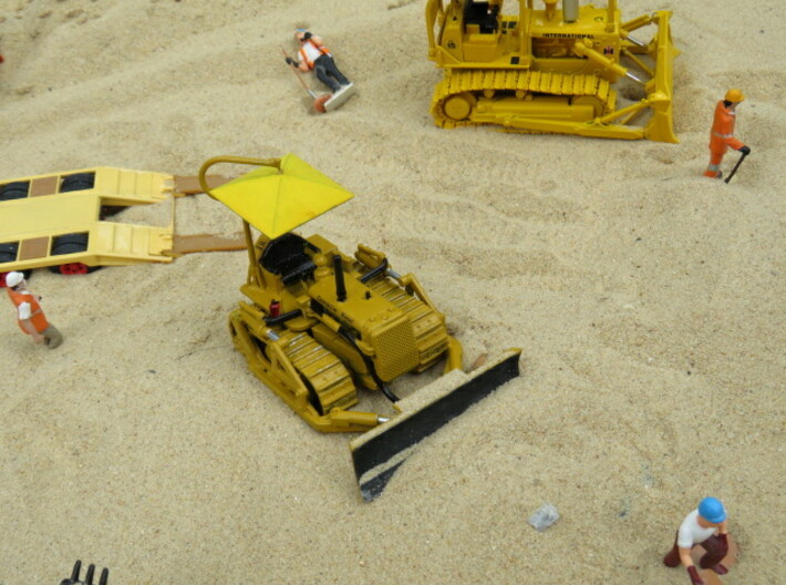 O scale  D47U Bulldozer 3d printed 1/50 scale Display Diorama idea reference  