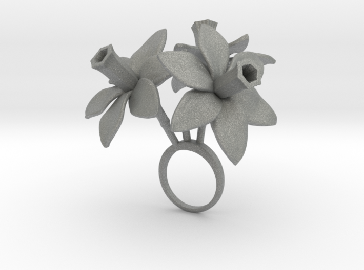 Ring with three large flowers of thee Daffodil 3d printed