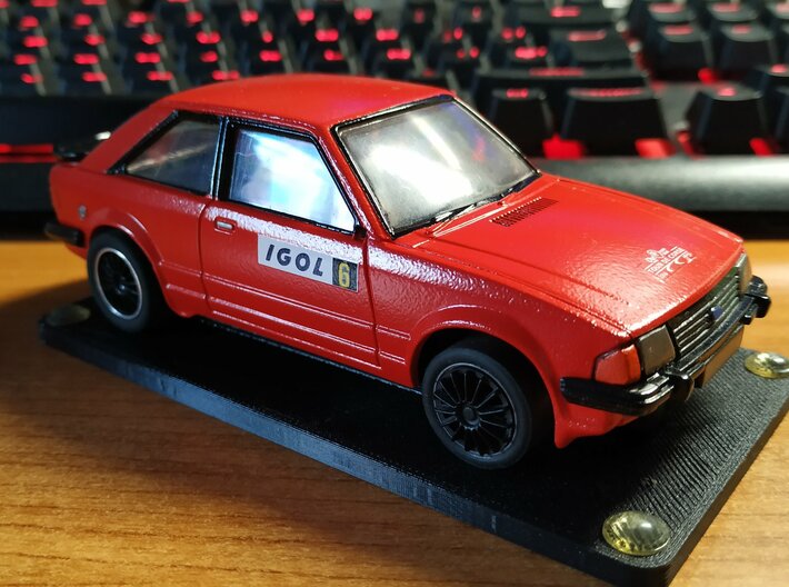 Chassis for Scalextric Ford Escort XR3i 3d printed