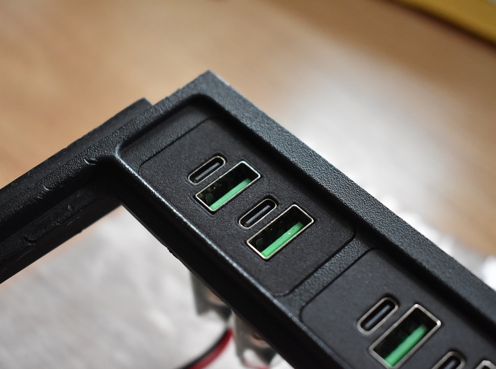 USB QC4.0 Switch Blank 3d printed Natural, installed
