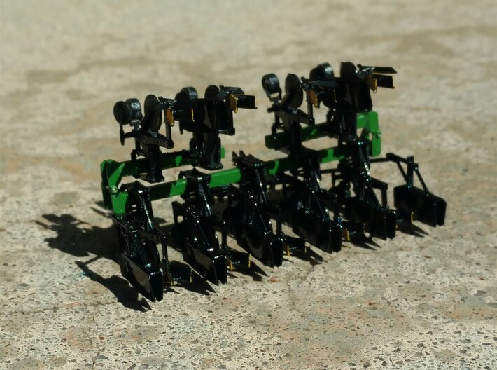 1/64 Scale 9100 Cultivator 8row36 Row Units 1of2 3d printed Complete cultivator with toolbar