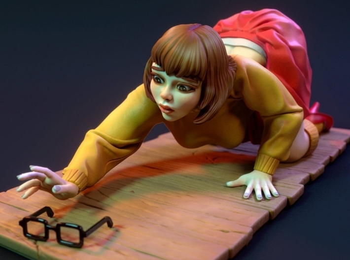 1/35 scale sexy Velma Dinkley on her knees v1 3d printed 