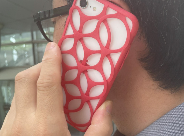 “Psyche -0” case for iPhone 8-SE(2nd,3rd) 3d printed It is a case dyed in red.