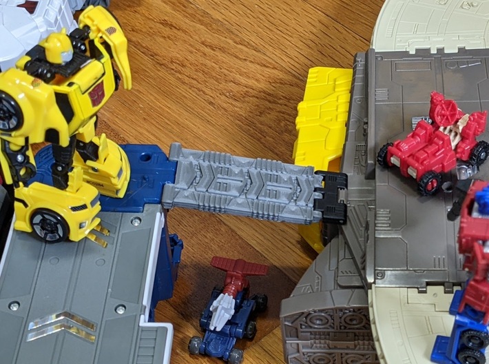TF TR to WFC Fort Max Shoulder Replacement Ramp 3d printed