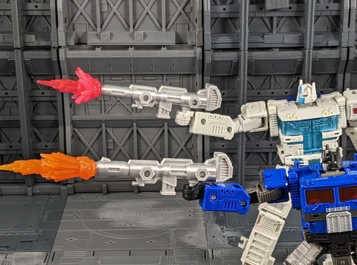 TF Seige Earthrise Prime Ion Blaster 3d printed Comparison with Thin Barrel and Fat Barrel