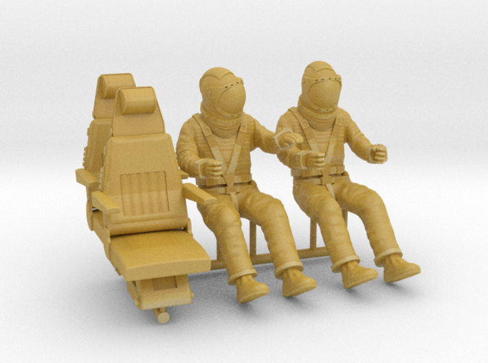 SPACE 2999 1/17 PILOTS W HELMETS AND SEATS 3d printed 