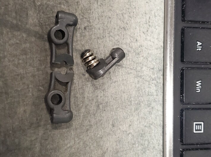 Associated TC4 Steering Link 3d printed broken original arm
